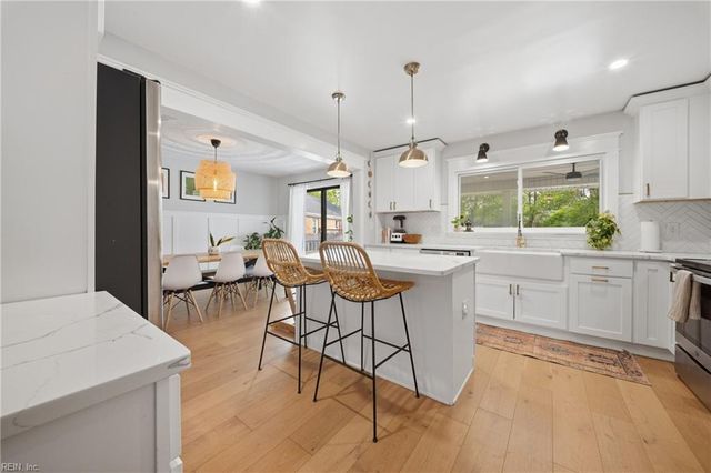 909 Glenfield CT, Virginia Beach, VA 23454