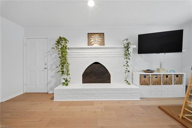 909 Glenfield CT, Virginia Beach, VA 23454