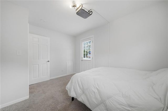 909 Glenfield CT, Virginia Beach, VA 23454