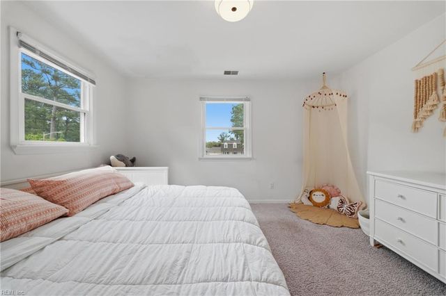 909 Glenfield CT, Virginia Beach, VA 23454