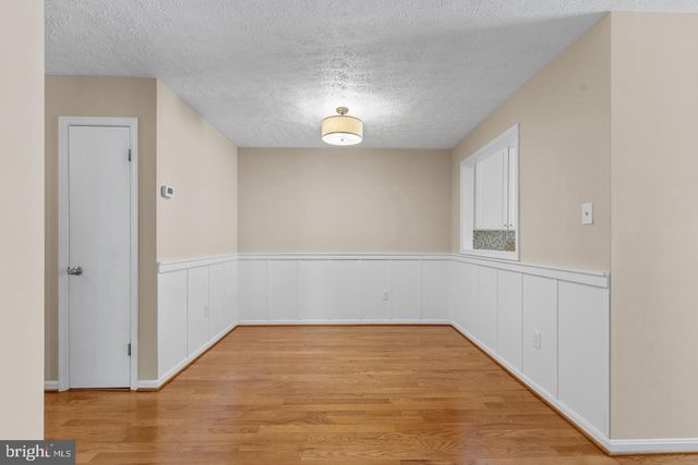10131 OAKTON TERRACE RD, Oakton, VA 22124