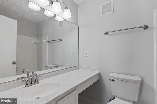 10131 OAKTON TERRACE RD, Oakton, VA 22124