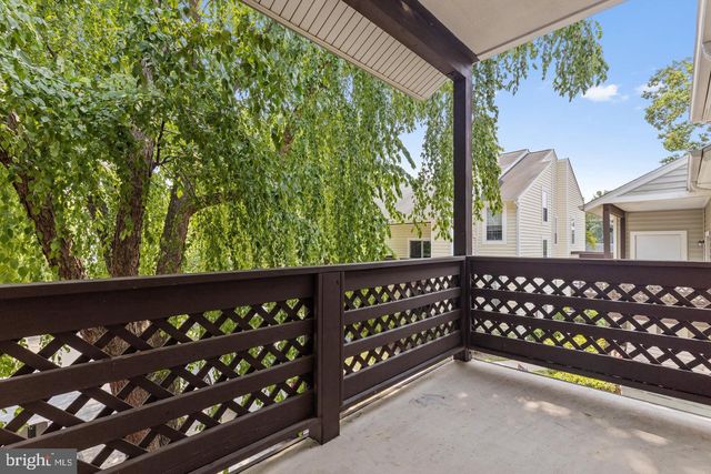 10131 OAKTON TERRACE RD, Oakton, VA 22124