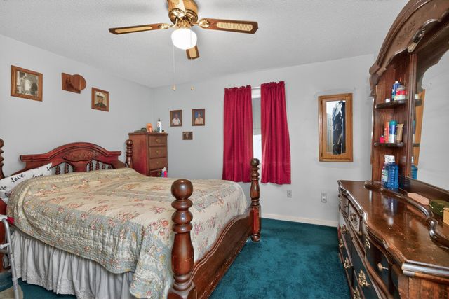 1020 S Dogwood Drive, Berea, KY 40403