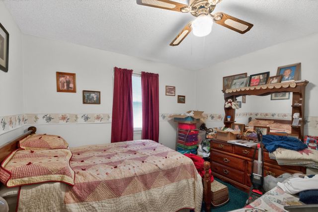1020 S Dogwood Drive, Berea, KY 40403