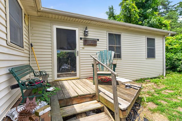 1020 S Dogwood Drive, Berea, KY 40403