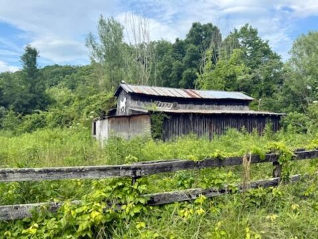 1020 S Dogwood Drive, Berea, KY 40403