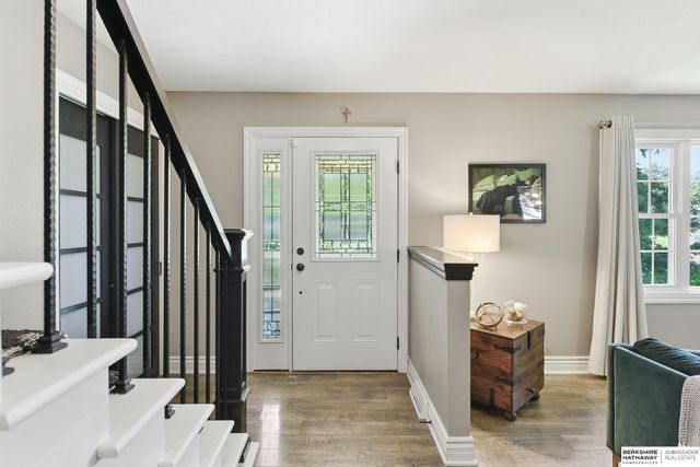 8106 Manderson Street, Omaha, NE 68134