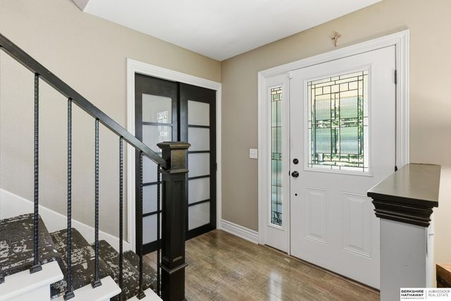 8106 Manderson Street, Omaha, NE 68134