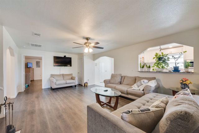 3530 Grande Bulevar, Irving, TX 75062