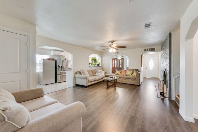 3530 Grande Bulevar, Irving, TX 75062