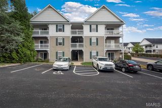 1112 Arbor Creek Drive 3B, St Louis, MO 63122