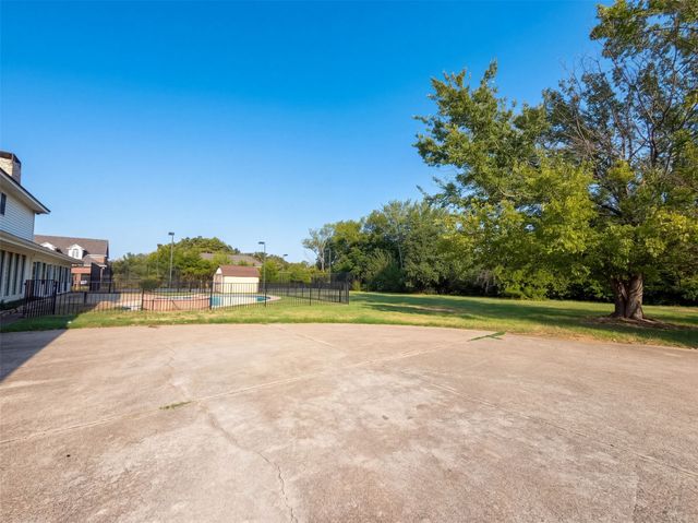 3111 Collard Road, Arlington, TX 76017