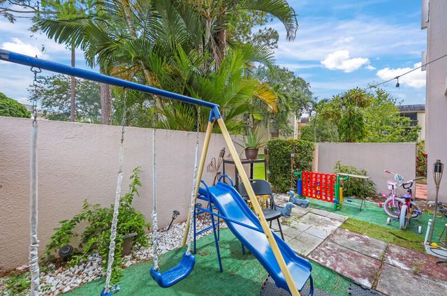 8421 Forest Hills Drive 104, Coral Springs, FL 33065