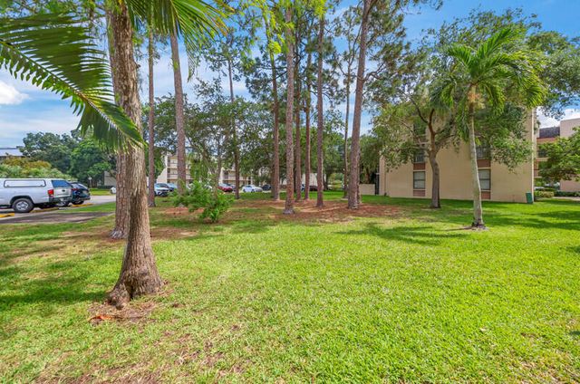 8421 Forest Hills Drive 104, Coral Springs, FL 33065