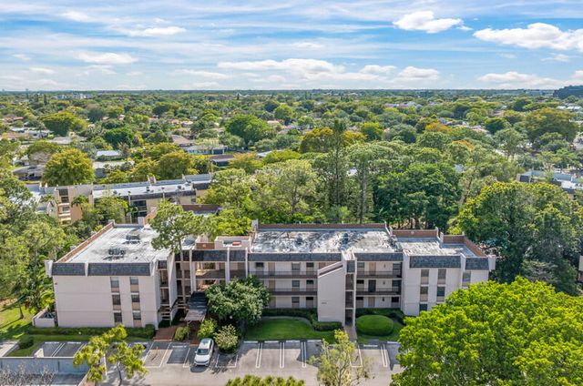 8421 Forest Hills Drive 104, Coral Springs, FL 33065