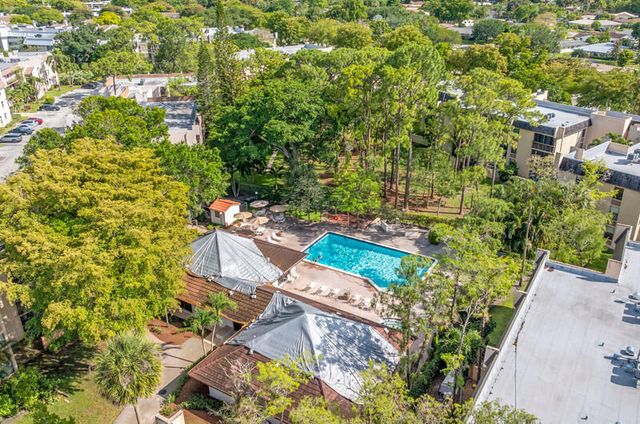 8421 Forest Hills Drive 104, Coral Springs, FL 33065