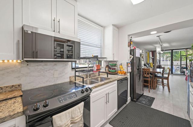 8421 Forest Hills Drive 104, Coral Springs, FL 33065