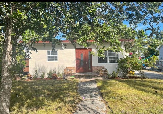 710 N 5th Street, Lantana, FL 33462