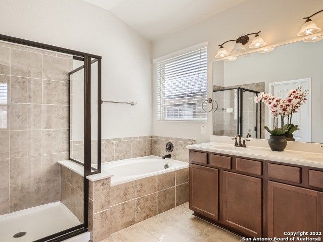 2511 JUST MY STYLE, San Antonio, TX 78245