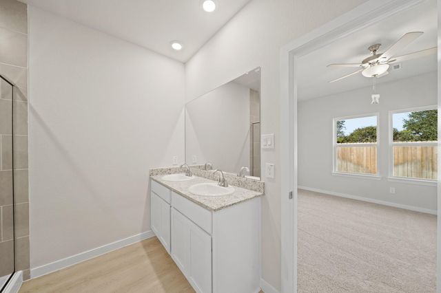 142 Kelly Street, Angleton, TX 77515