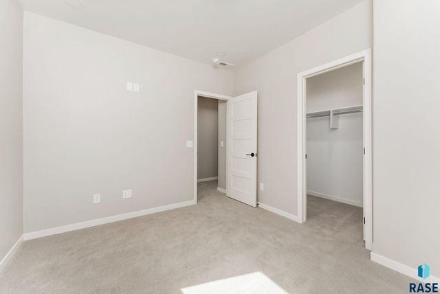2516 E Chestnut Trl Trail, Brandon, SD 57005