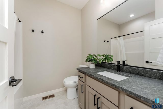 2516 E Chestnut Trl Trail, Brandon, SD 57005