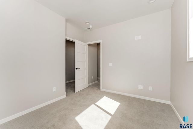 2516 E Chestnut Trl Trail, Brandon, SD 57005