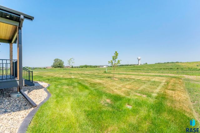 2516 E Chestnut Trl Trail, Brandon, SD 57005