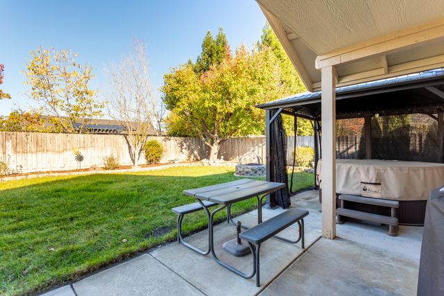 3344 Nathan Drive, Anderson, CA 96007