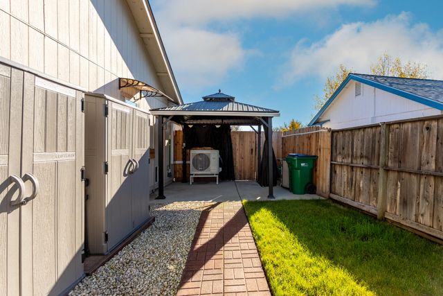 3344 Nathan Drive, Anderson, CA 96007