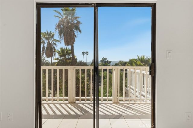 22497 Venido Road, Woodland Hills, CA 91364