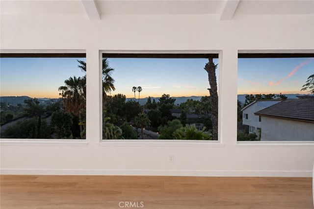 22497 Venido Road, Woodland Hills, CA 91364