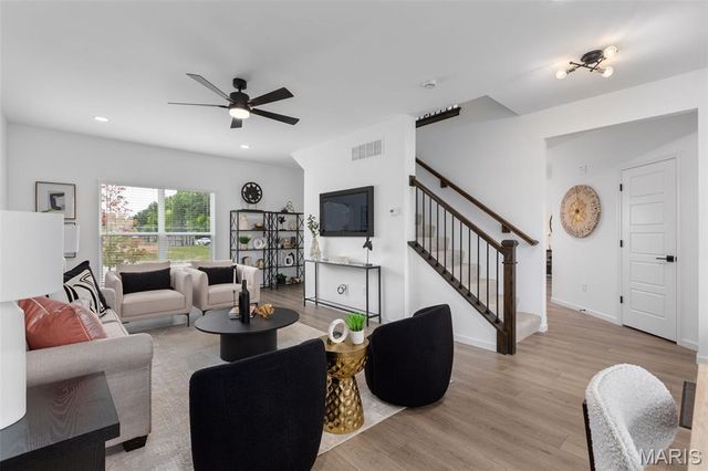 2 Berwick at Deer Meadows, Sullivan, MO 63084