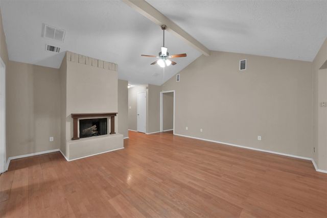 16858 Gleneagle Drive N, Conroe, TX 77385
