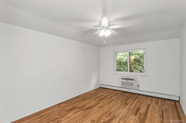 69-23 Little Neck Parkway, Glen Oaks, NY 11004