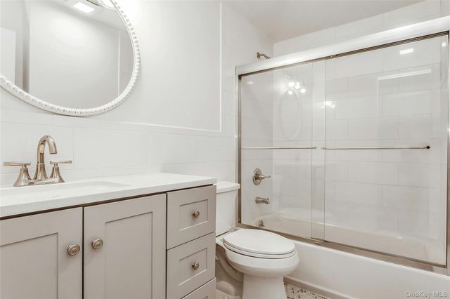 69-23 Little Neck Parkway, Glen Oaks, NY 11004