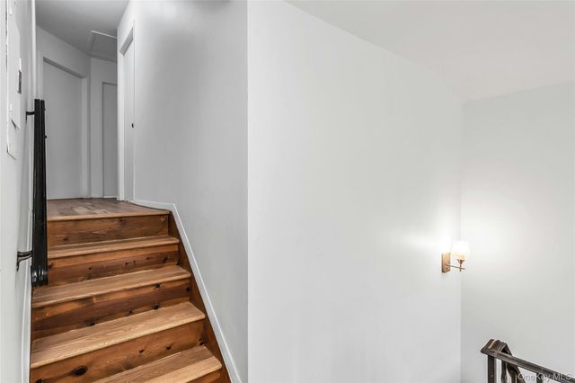 69-23 Little Neck Parkway, Glen Oaks, NY 11004