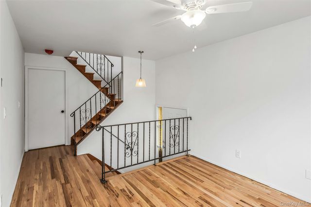69-23 Little Neck Parkway, Glen Oaks, NY 11004