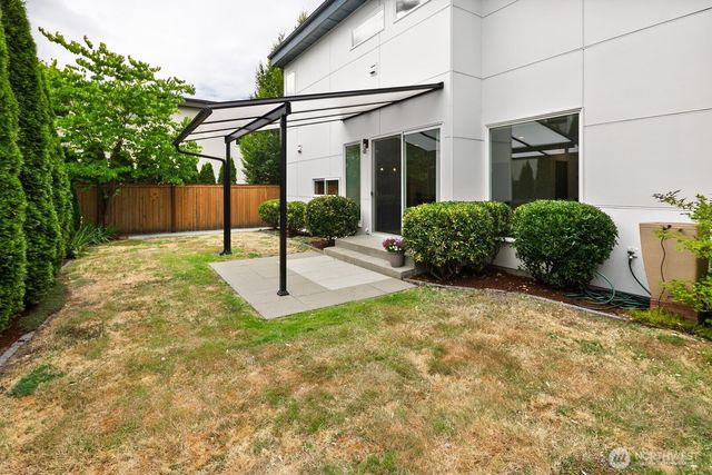13752 Wayne Place N, Seattle, WA 98133