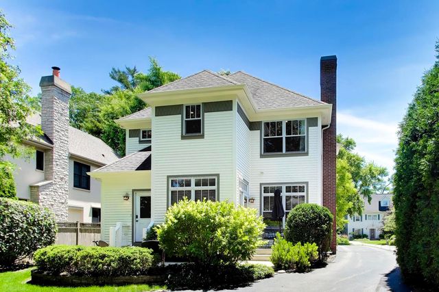345 Madison Avenue, Glencoe, IL 60022