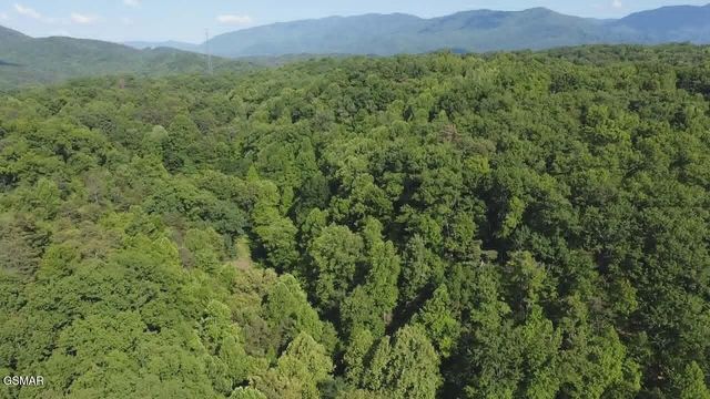 202122 Fox Hunters Lane, Sevierville, TN 37876