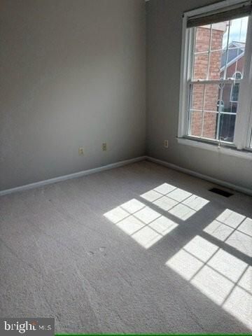 5142 WOODFORD DR, Centreville, VA 20120