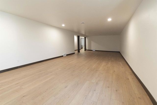 3719 EVELYN ROSE LANE, Suamico, WI 54313