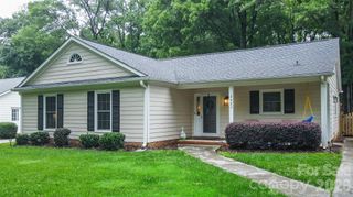 2425 Turnberry Lane, Charlotte, NC 28210