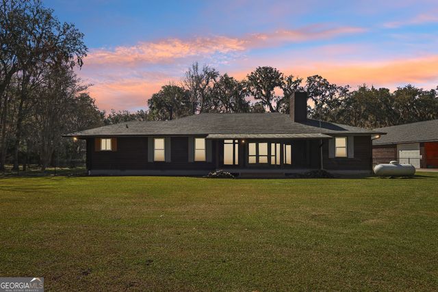 325 White Oak Place, Woodbine, GA 31569