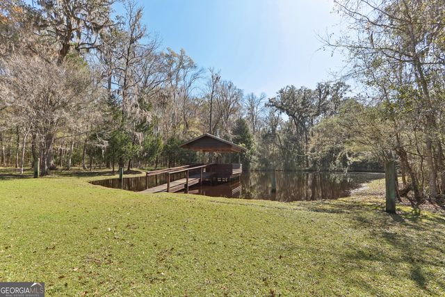 325 White Oak Place, Woodbine, GA 31569