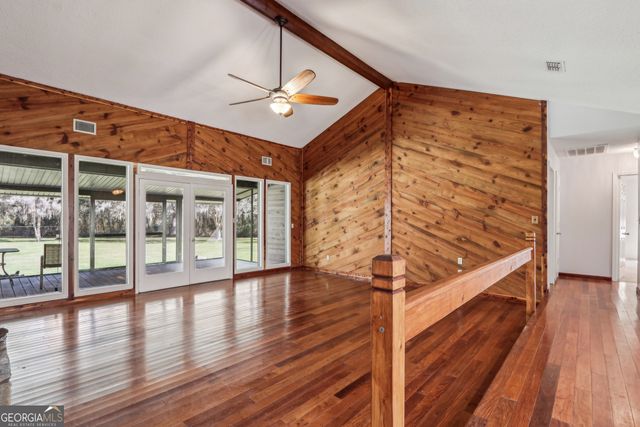 325 White Oak Place, Woodbine, GA 31569