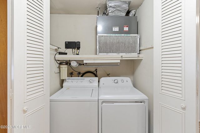 944F Aberdeen Drive, Lakewood, NJ 08701