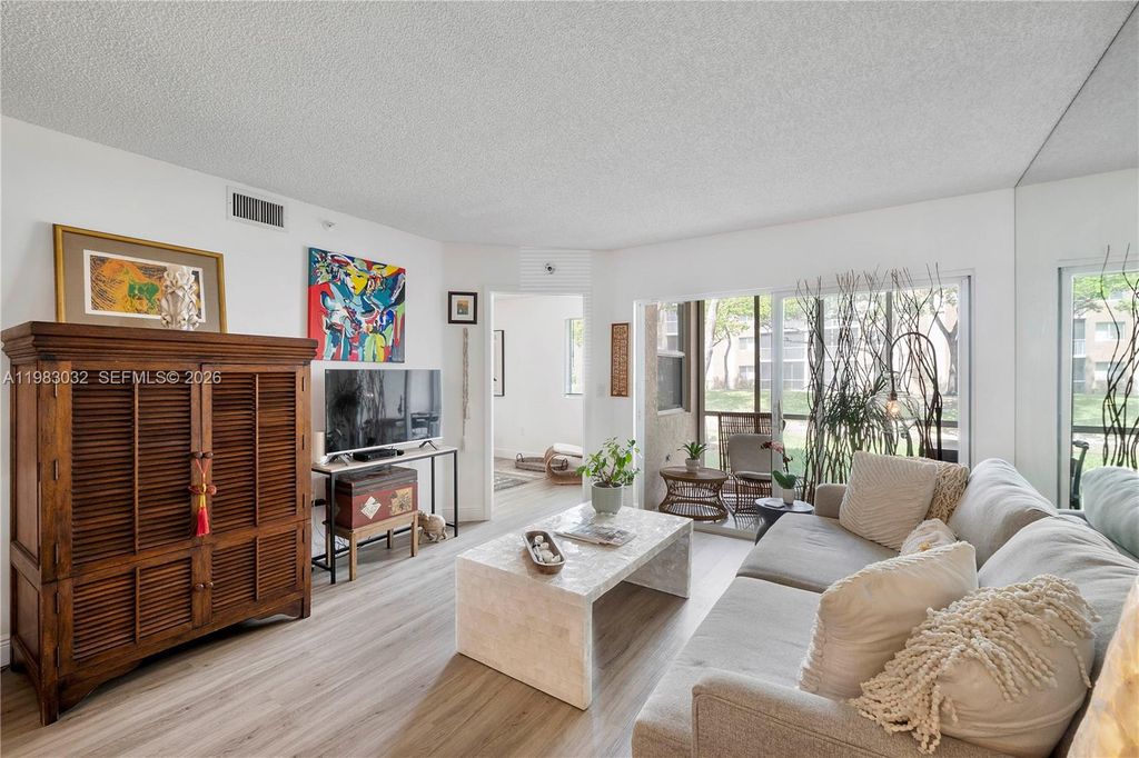 9580 Weldon Cir K106, Tamarac, FL 33321